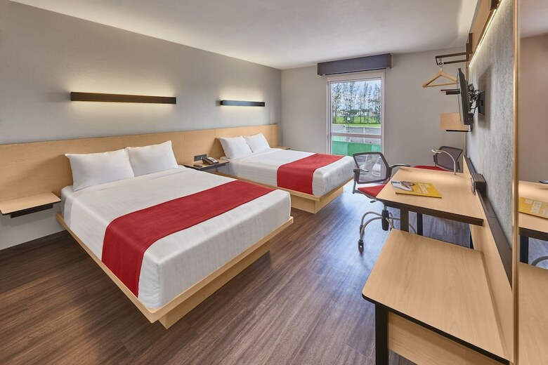 Hotel City Express Tepic
