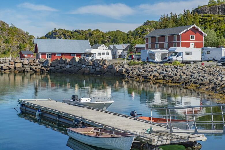 Cabana Sandvika Fjord & Sj�hus Camping