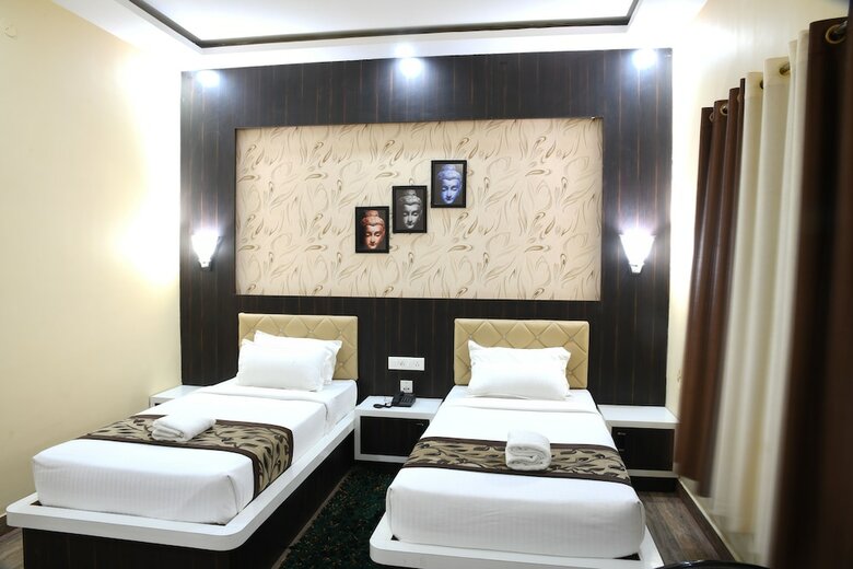 Hotel Mariya International