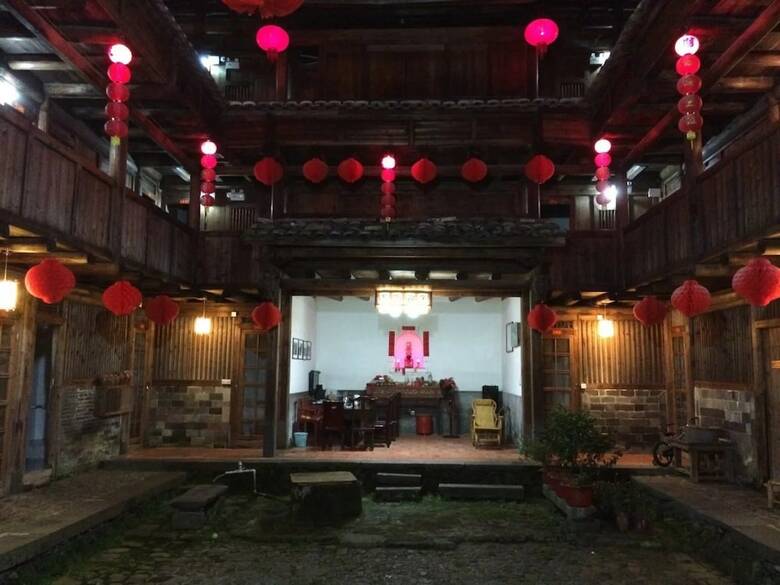 Posada Nanjing Tulou Qingdelou Inn