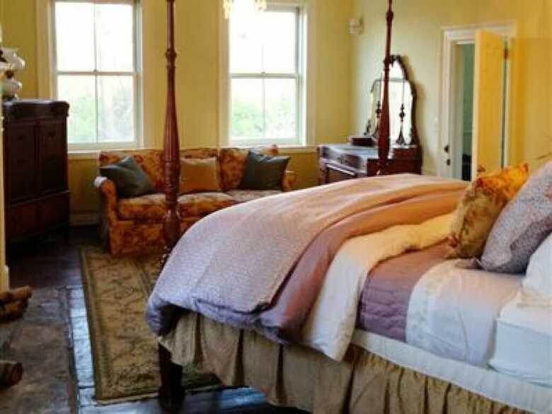 Hotel Elmrock Inn Bed And Breakfast