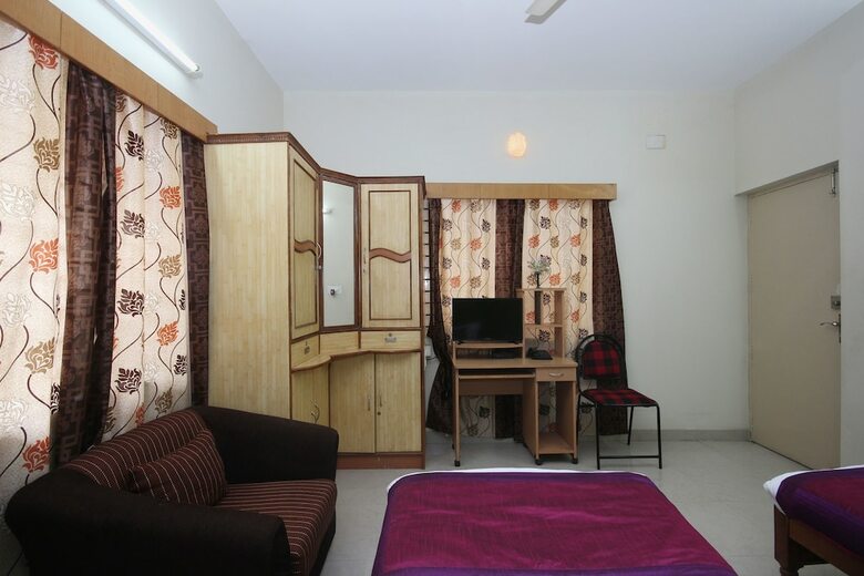 Hotel Oyo 8575 Shree Comforts