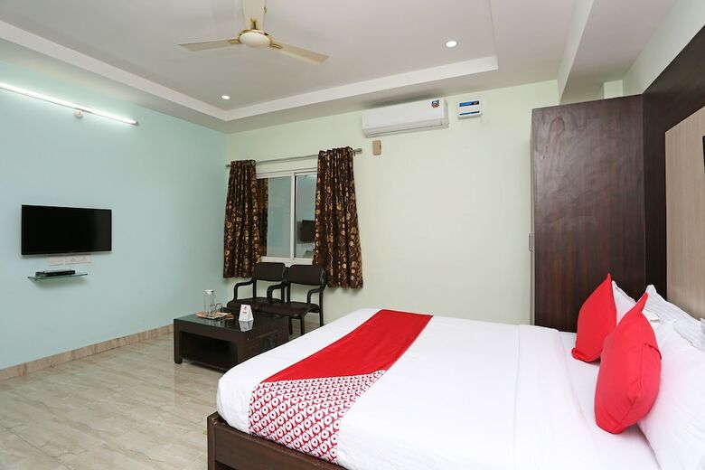 Hotel Oyo 6661 Aurum Abode