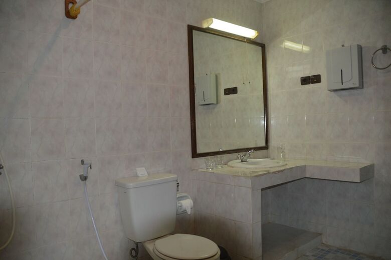 Bed & Breakfast Bagus Beach Resort