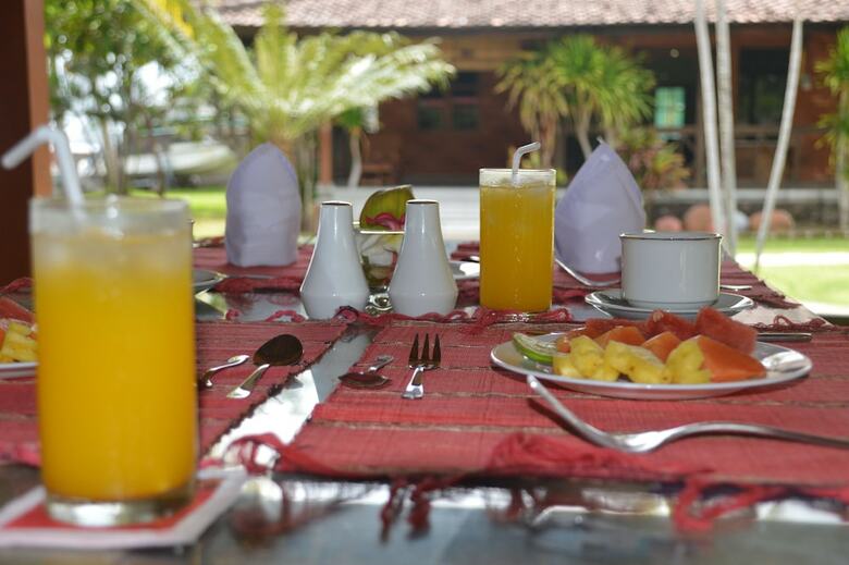 Bed & Breakfast Bagus Beach Resort