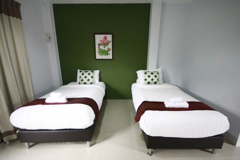 Hotel Longlake Resort