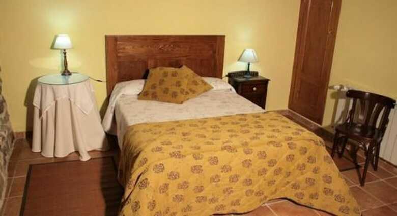 Hotel Rectoral De Candas