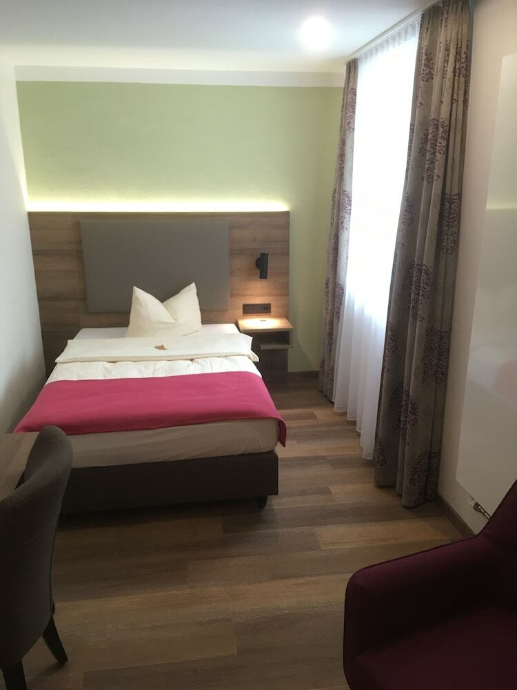 Hotel Bauer Garni