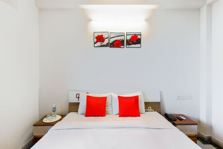 Hotel Rich Residency