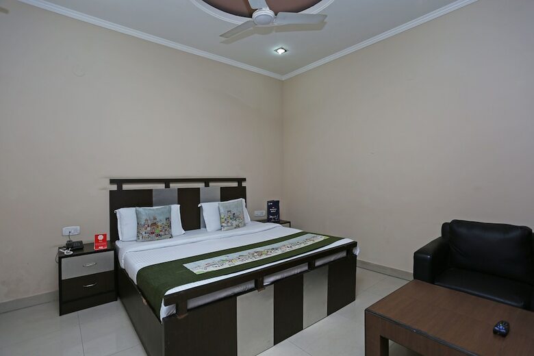 Oyo 1299 Hotel Mukut Regency