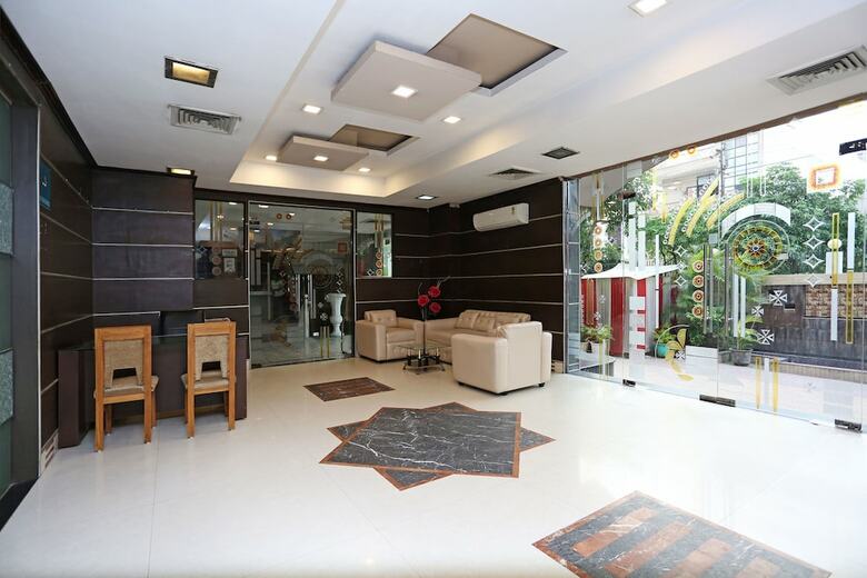 Oyo 1299 Hotel Mukut Regency