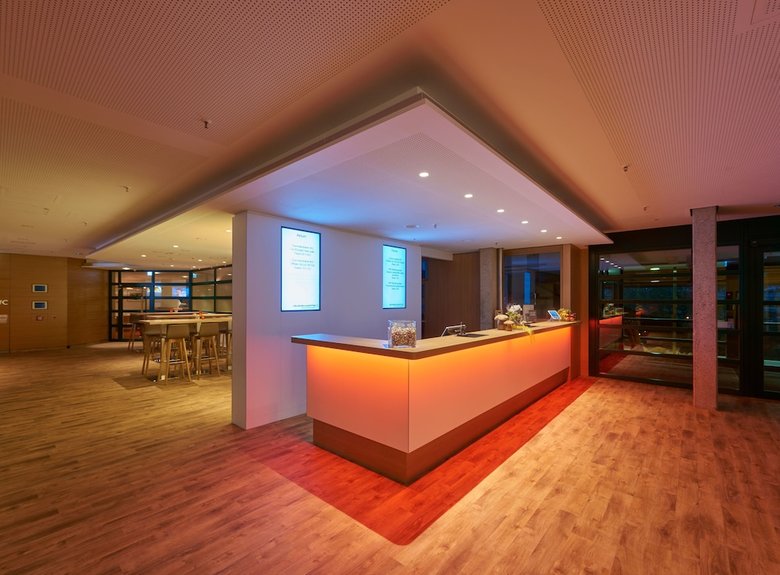 Hotel Collegium Glash�tten Gmbh