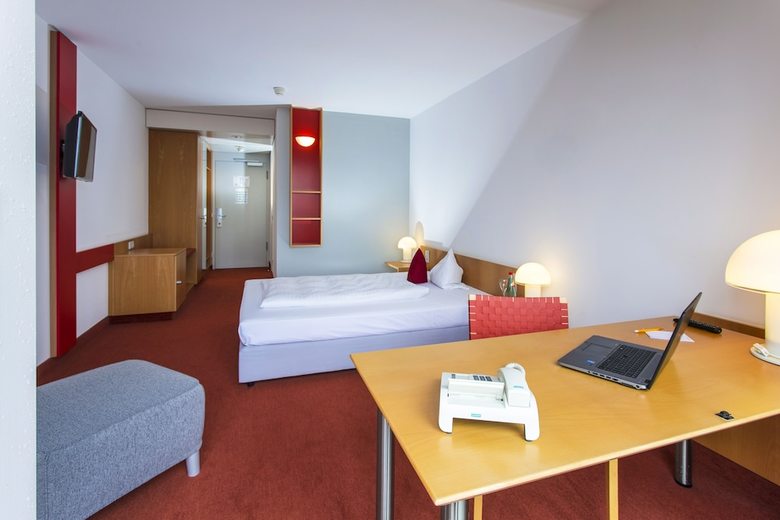 Hotel Collegium Glash�tten Gmbh
