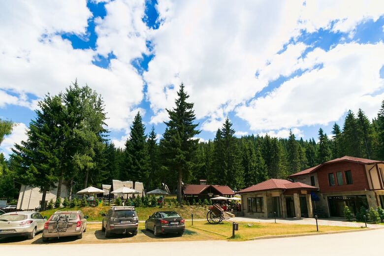 Romantica Forest Holiday Village