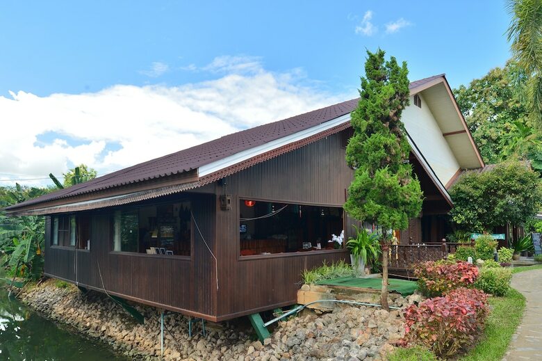 Hotel Wattana Village Resort