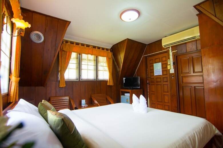 Hotel Wattana Village Resort