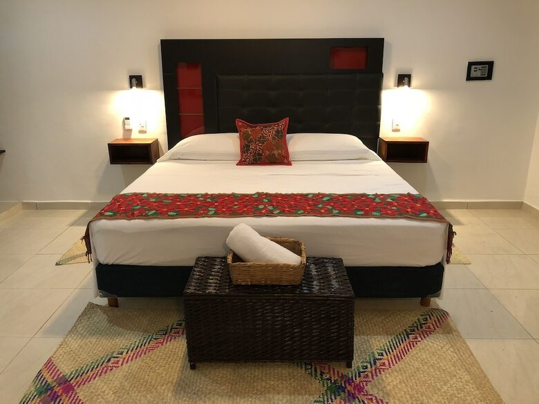 Hotel Maya Eco Village