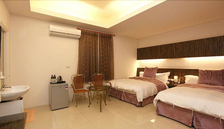 Bed & Breakfast Beauty Home