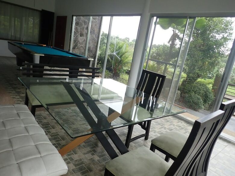 Farm House In Tagaytay