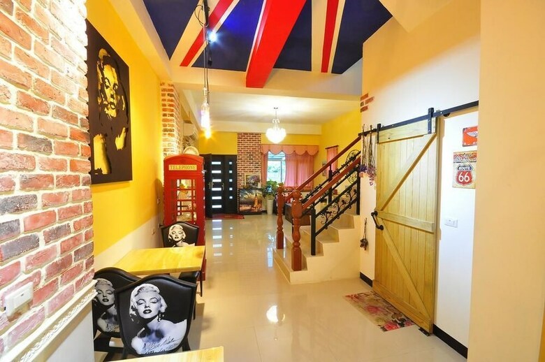 Bed & Breakfast Happy Orange Homestay