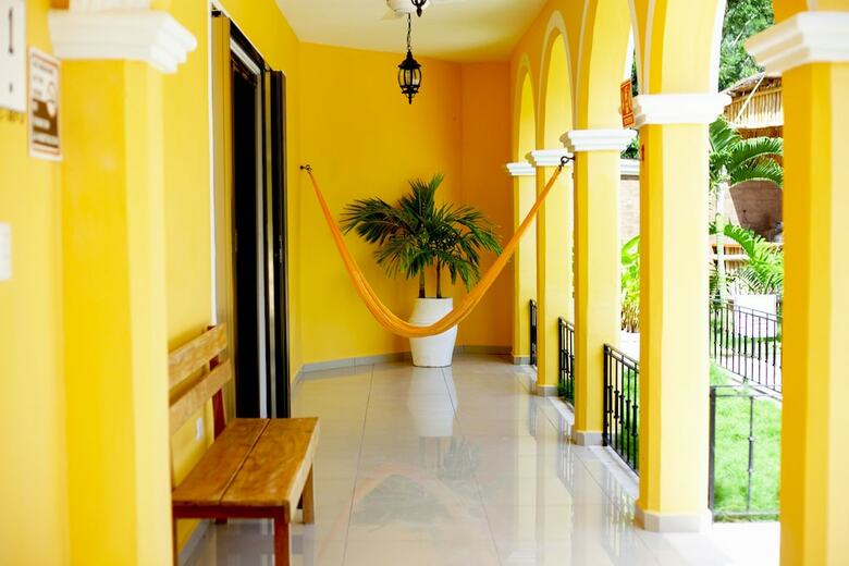 Hotel & Hacienda Scarlette