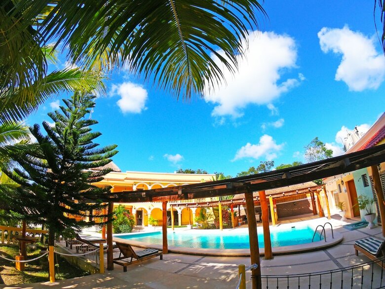 Hotel & Hacienda Scarlette
