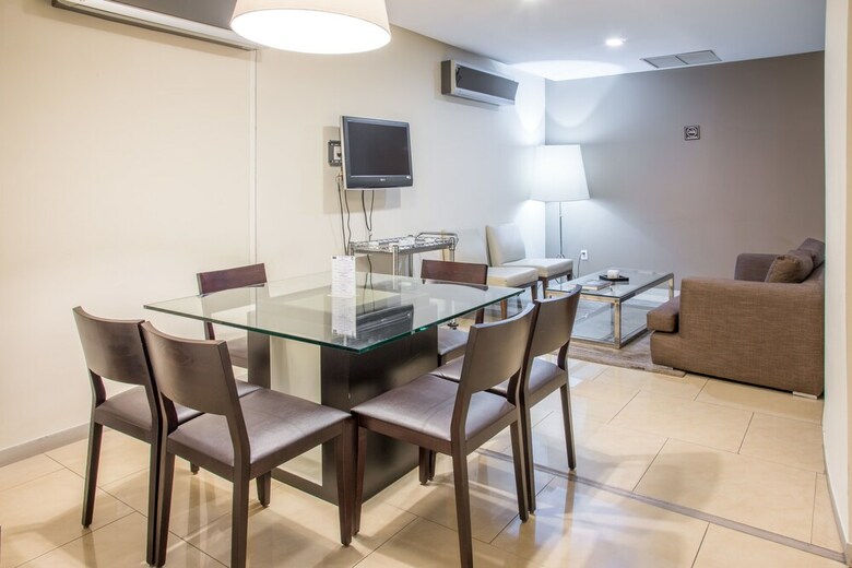 Boutique Apartment Puerta Alameda 801