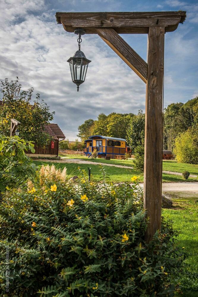 Hameau Des Grilles