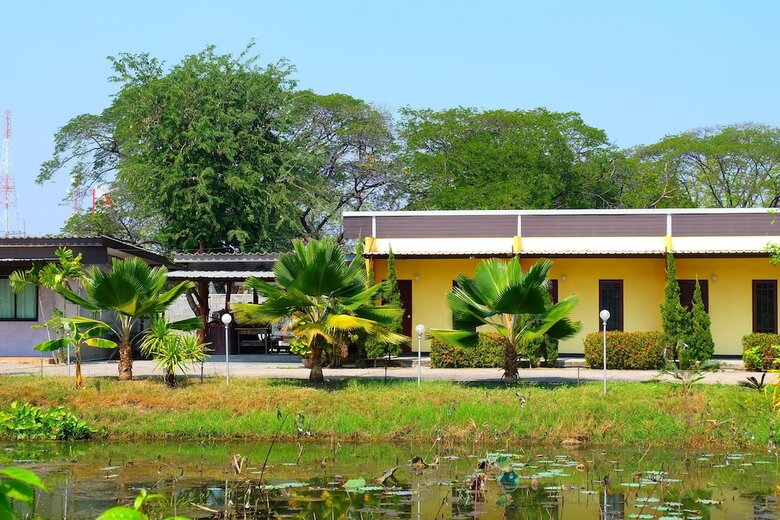 Hotel The Palm Resort