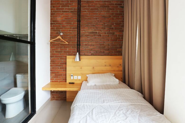 Hotel Urbana Homes