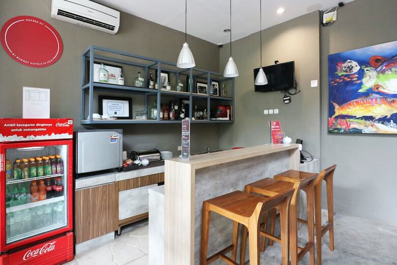 Hotel Urbana Homes