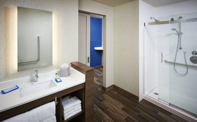 Hotel Holiday Inn Express And Suites Brantford