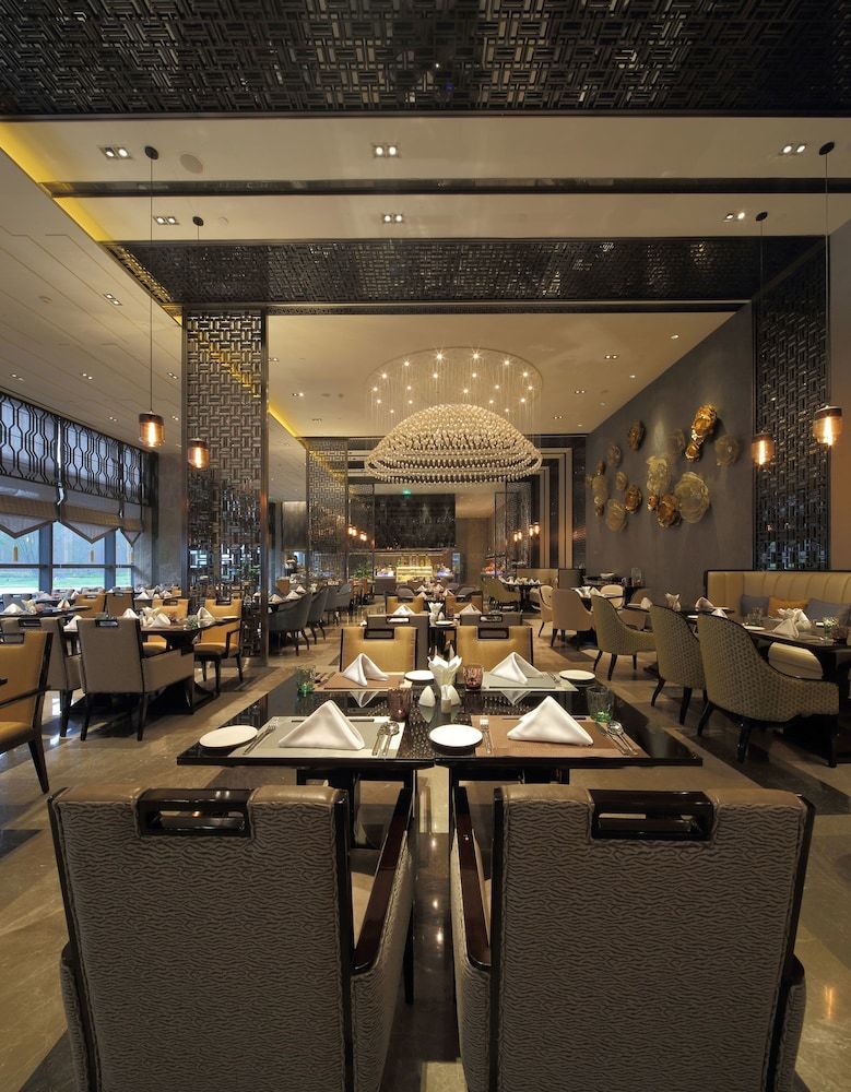 Hotel Wanda Realm Fuyang