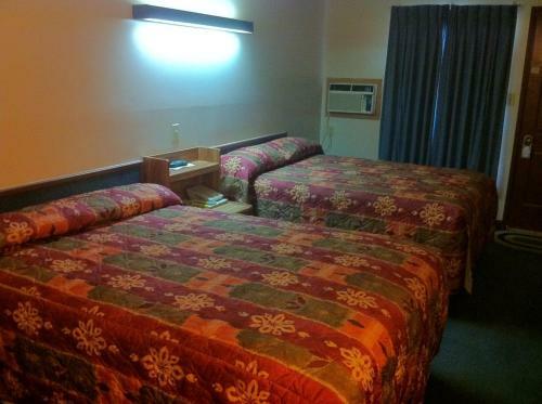 Circle 6 Motel