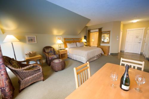 Hotel Sidney Waterfront Inn