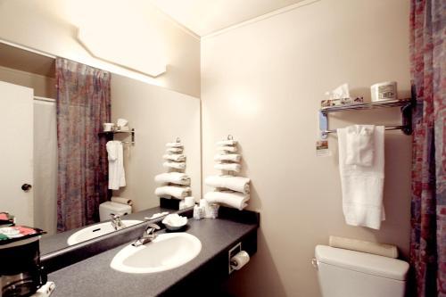 Hotel Sidney Waterfront Inn