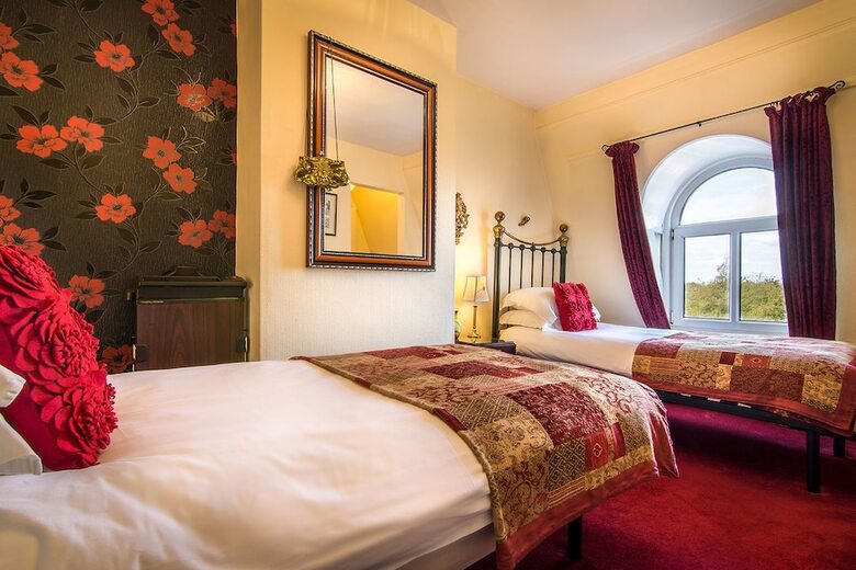 Hotel Creston Villa Guest House