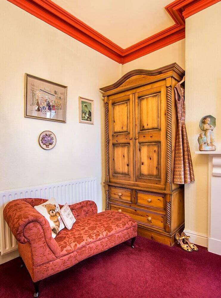 Hotel Creston Villa Guest House