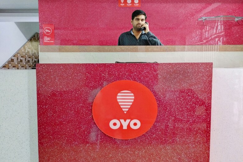 Oyo 11093 Hotel Rathod Suites