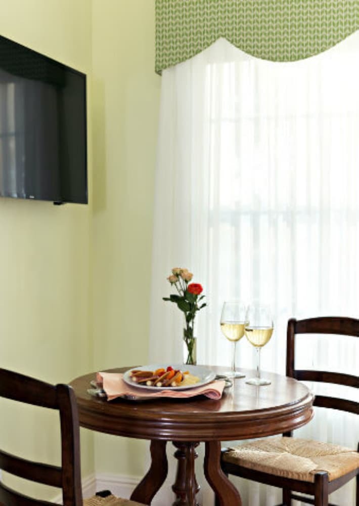 Bed & Breakfast Ashford Acres Inn