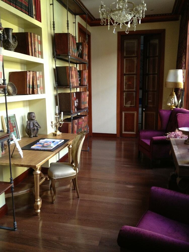 The Orchids Hotel