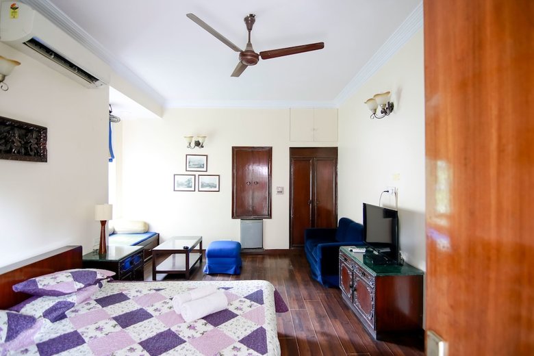 Bed & Breakfast Sirohi House