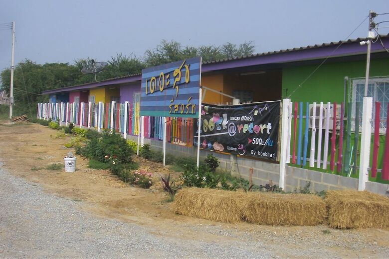 Hotel The Zoosk Resort
