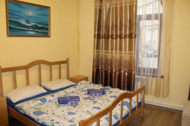 Hostal Old Yerevan Hostel & Tours