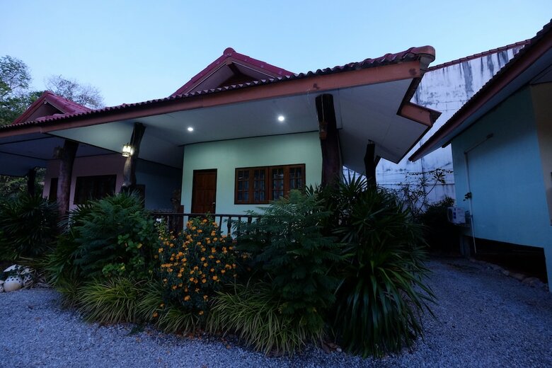 Hotel Pum And Plam Homestay Resort