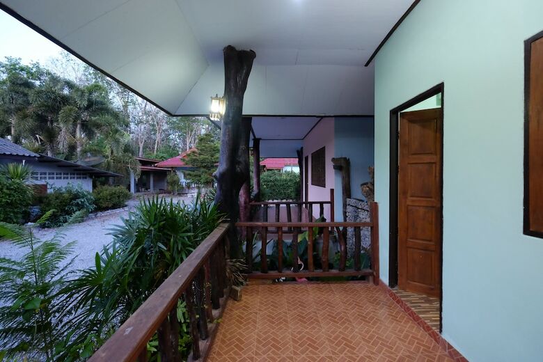 Hotel Pum And Plam Homestay Resort