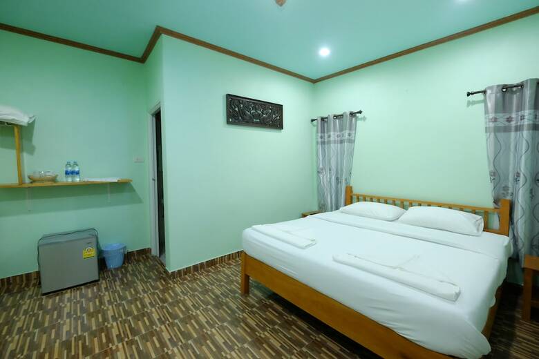 Hotel Pum And Plam Homestay Resort