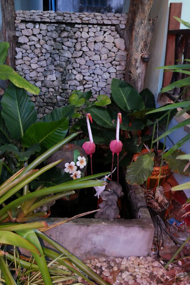 Hotel Pum And Plam Homestay Resort