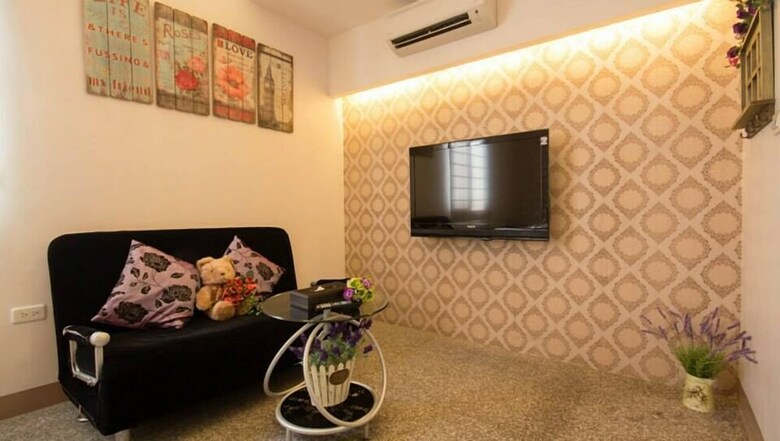 Hotel Flower Bed And Breakfast