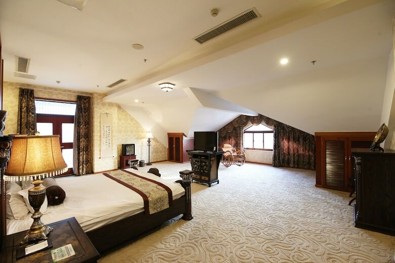 Nanjing John Garden Hotel